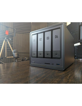 UGREEN NASync DXP8800Plus NAS System 8-Bay
