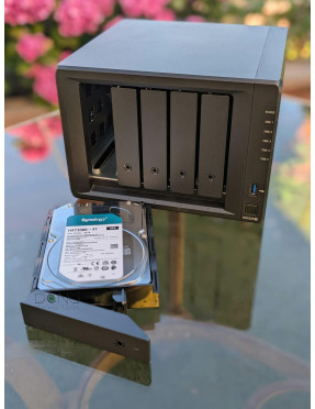 Synology DS1525+ NAS System 5-Bay 8 TB inkl. 2x 4 TB  HDD HA